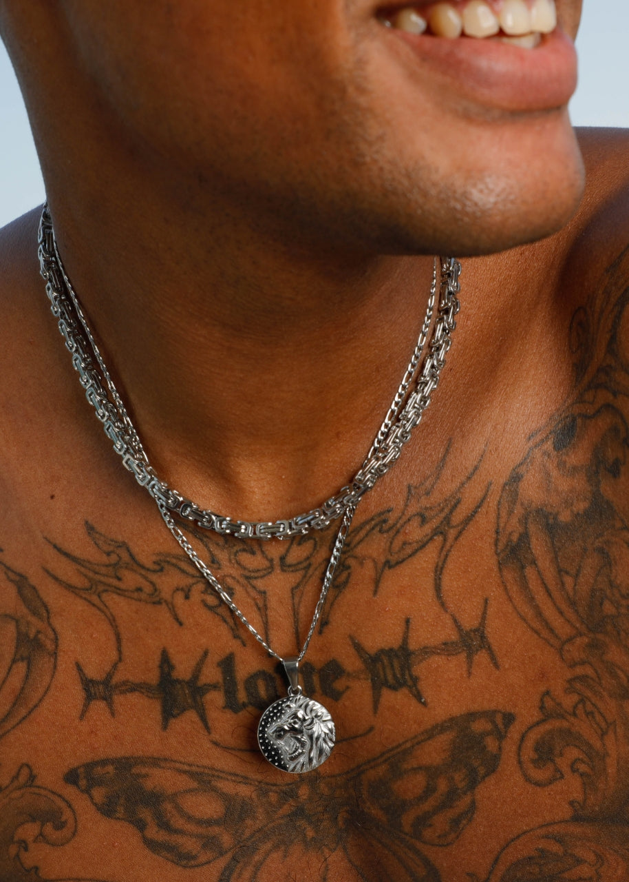 Lion Pendant. - (Silver)