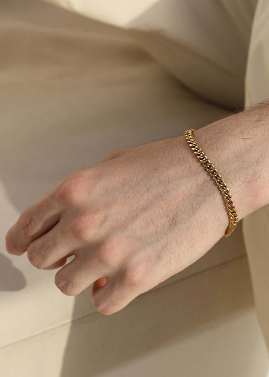 Cuban Bracelet. - (Gold) 5MM