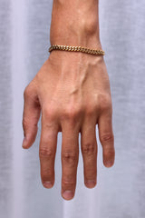 Cuban Bracelet. - (Gold) 5MM