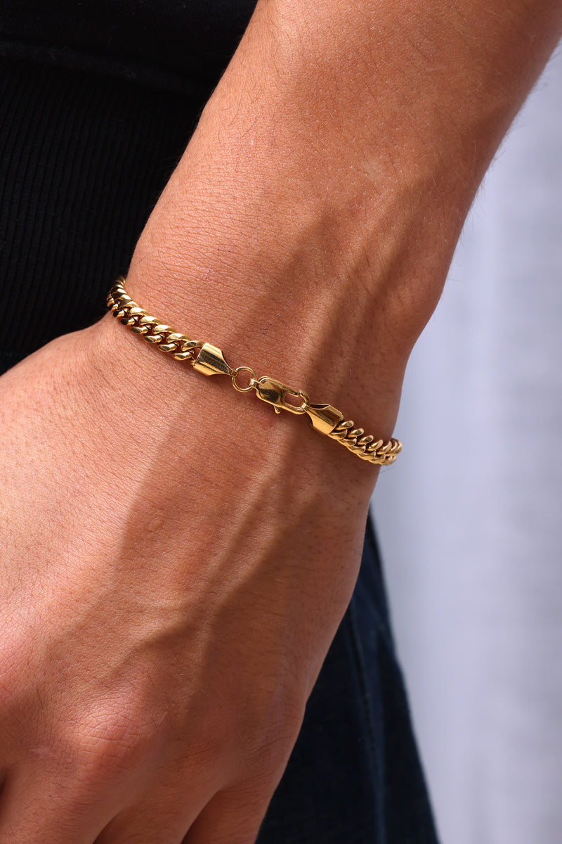 Cuban Bracelet. - (Gold) 5MM