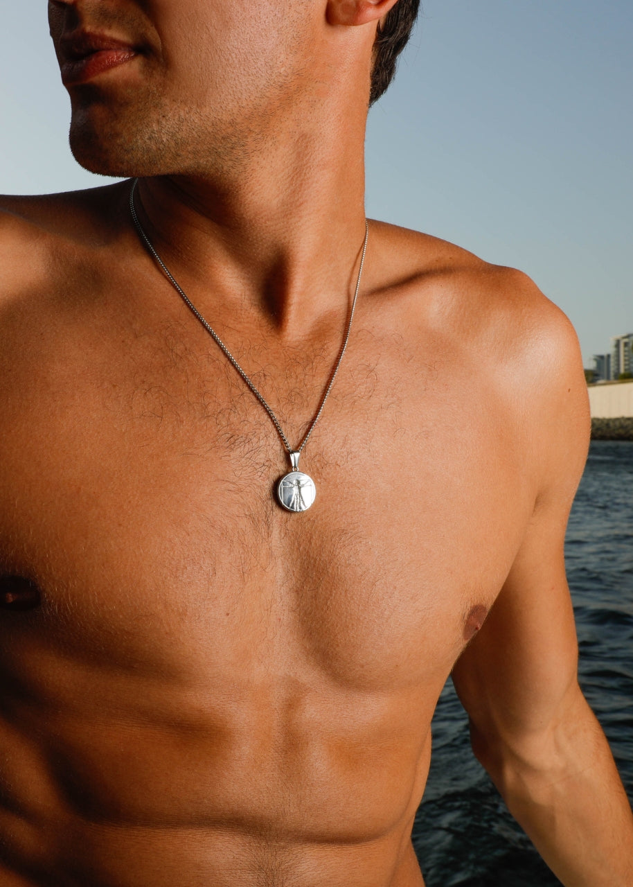 Leonardo da Vinci Pendant. - (Silver)