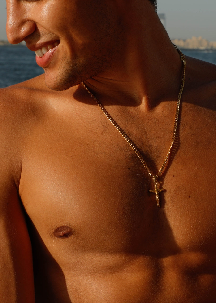 Crucifix Pendant. - (Gold)